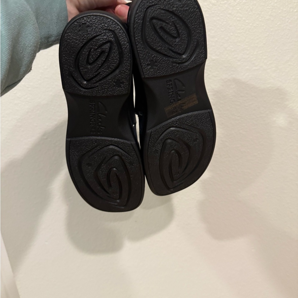 Black Strappy Sandals 9M - Picture 7 of 7